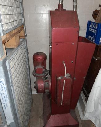 tappatrice  sugero vino semiautomatica