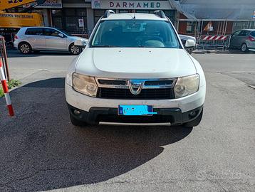 AUTO DACIA DUSTER