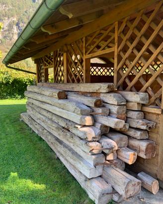 Travi in legno antico di larice