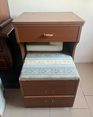 Macchina da cucire Singer amica 20 con mobile