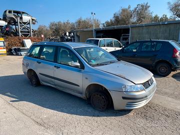 RICAMBI AUTO FIAT STILO SW 2005