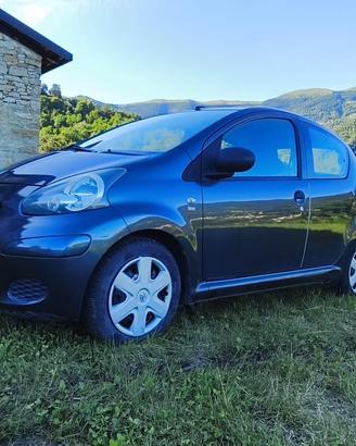 TOYOTA AYGO 1.0 BENZINA – 2011 – PERFETTA NEOPATEN