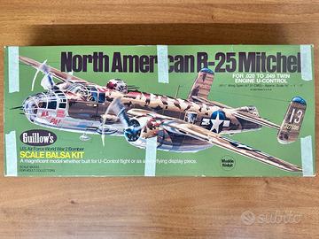 Modello in balsa Guillow’s 805 B-25 Mitchell