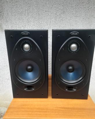 Case monitor POLK RT 135i