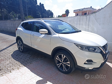 Nissan Qashqai 1.3 DIG-T N-connecta 140cv