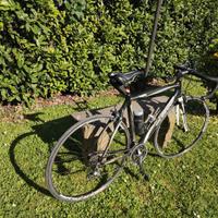 Bicicletta da corsa in carbonio