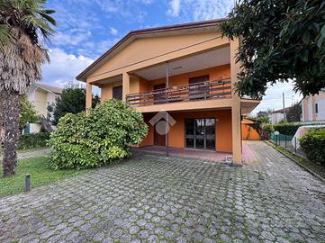 VILLA SINGOLA A PIAZZOLA SUL BRENTA