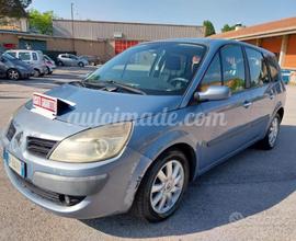 RENAULT Scenic 1.9 dCi/130CV Luxe