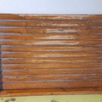 vecchio lavatoio in legno 