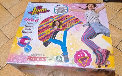 pattini e casco di Soy Luna