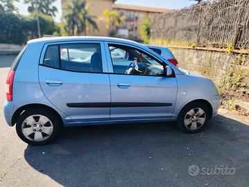 kia Picanto 05