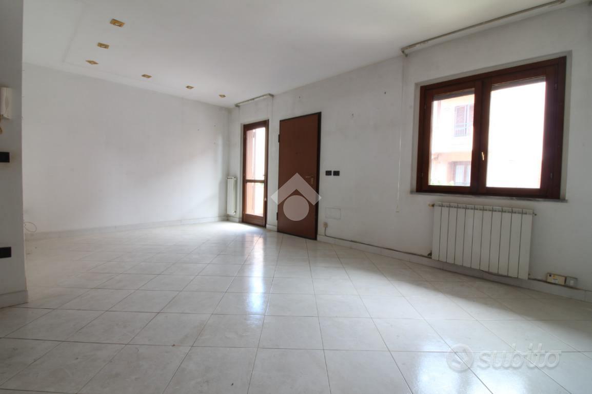 VILLA A SCHIERA A CASAGIOVE - Vista 5
