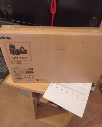 Portatile pc nuovo caratteristiche in foto