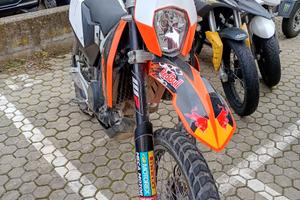 KTM 690 enduro