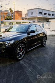 Stelvio sport b-tech pari al nuovo