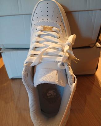 scarpe sneakers