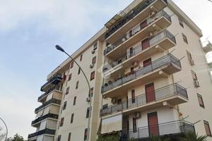 4 LOCALI A PALERMO