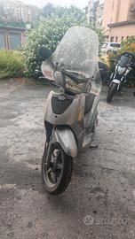Scooter kimco people S200i