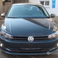 Volkswagen polo anno 2018 per ricambi #0382