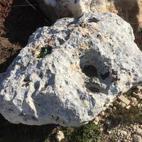 Megaliti e pietre rustiche in pietra leccese