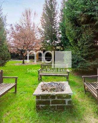 Villa di 443 m² con più di 5 locali a Milano