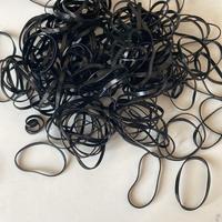 250 laccetti/elastici neri