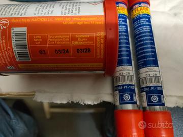 Razzi segnalazione entro 3 miglia