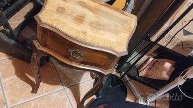 Vetrina, divano e comodino anni 50