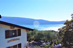 CASA INDIPENDENTE A TOSCOLANO-MADERNO