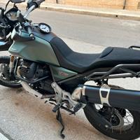 Moto Guzzi V85 TT - 2023