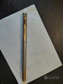 penna stilografica argento  