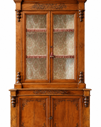 Mobile antico in legno massello – elegante credenz