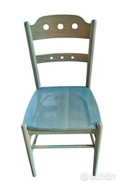 Serie di sedie in legno