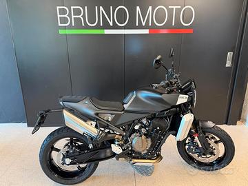 Husqvarna Svartpilen 801