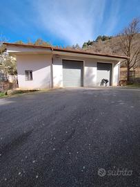 Locale ad uso Deposito/Magazzino con piazzale