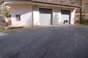 Locale ad uso Deposito/Magazzino con piazzale