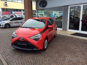 Toyota Aygo Connect 1.0 VVT-i 72 CV 5 porte x...