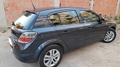 Opel Astra 1.7 cdti  5p NEOPATENTATI OK