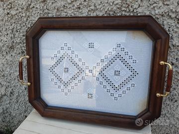 vassoio decorativo con ricamo 