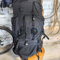Zaino trekking 65 litri