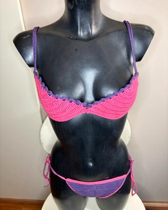 Costume da bagno bikini viola e rosa uncinetto