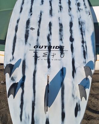 Tavola SUP  OUTRIDE IN CARBONIO