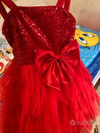 Vestiti cerimonia bambina taglia 7 anni € 15 uno.