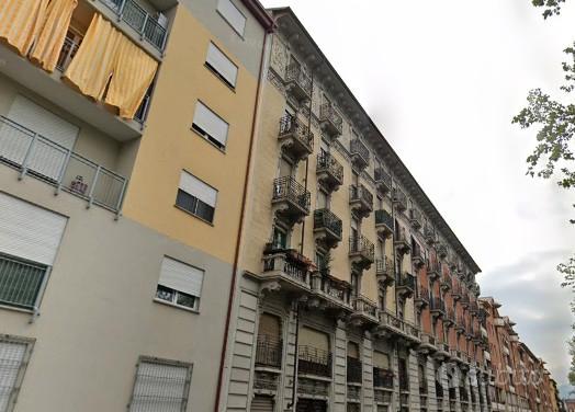 Stanza in zona crocetta : 365 euro tutto incluso