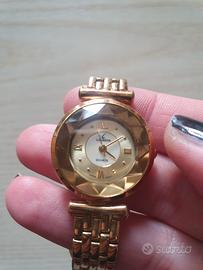 Orologio da polso da donna dorato vintage anni '80