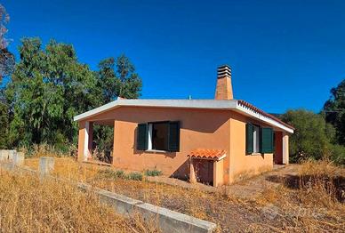 Villa di 100 m² con 3 locali a Torpè