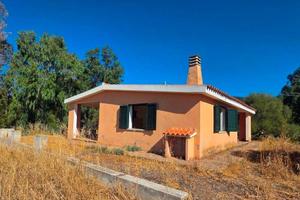 Villa di 100 m² con 3 locali a Torpè