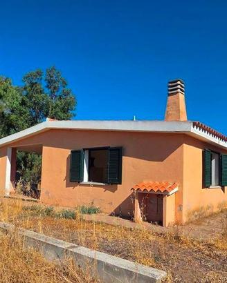 Villa di 100 m² con 3 locali a Torpè