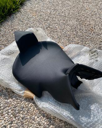 Sella Benelli Tnt