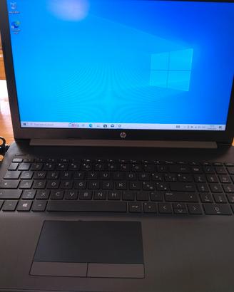 Notebook HP 15.6" SSD, perfetto per Scuola/Ufficio